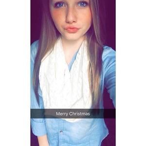 Meet your Posher, Alyssa